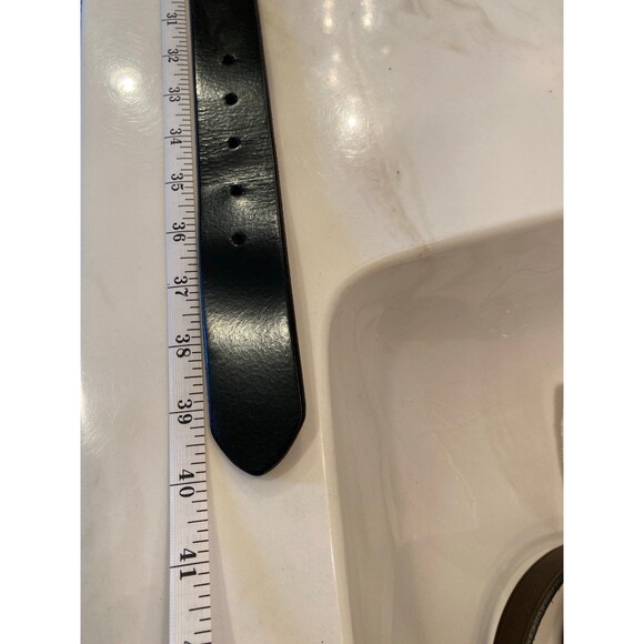 Men’s Belt Dark Brown Buckle is 2.75 “ & Belt is 40 inches without Buckle Dressy - Picture 8 of 10